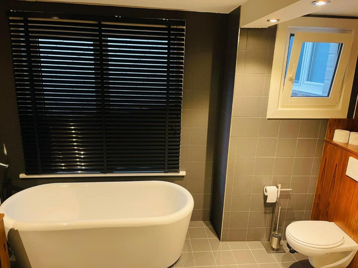 O-Sea House: Herenwoning In Belle Epoque Wijk Te Oostende 外观 照片