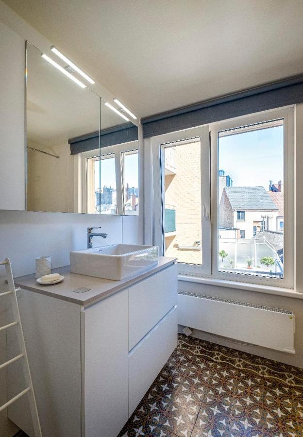 O-Sea House: Herenwoning In Belle Epoque Wijk Te Oostende 外观 照片